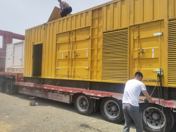 太原汽油发电机对供油装置的要求